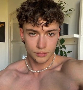 Isidoro, 26 ans, Michery