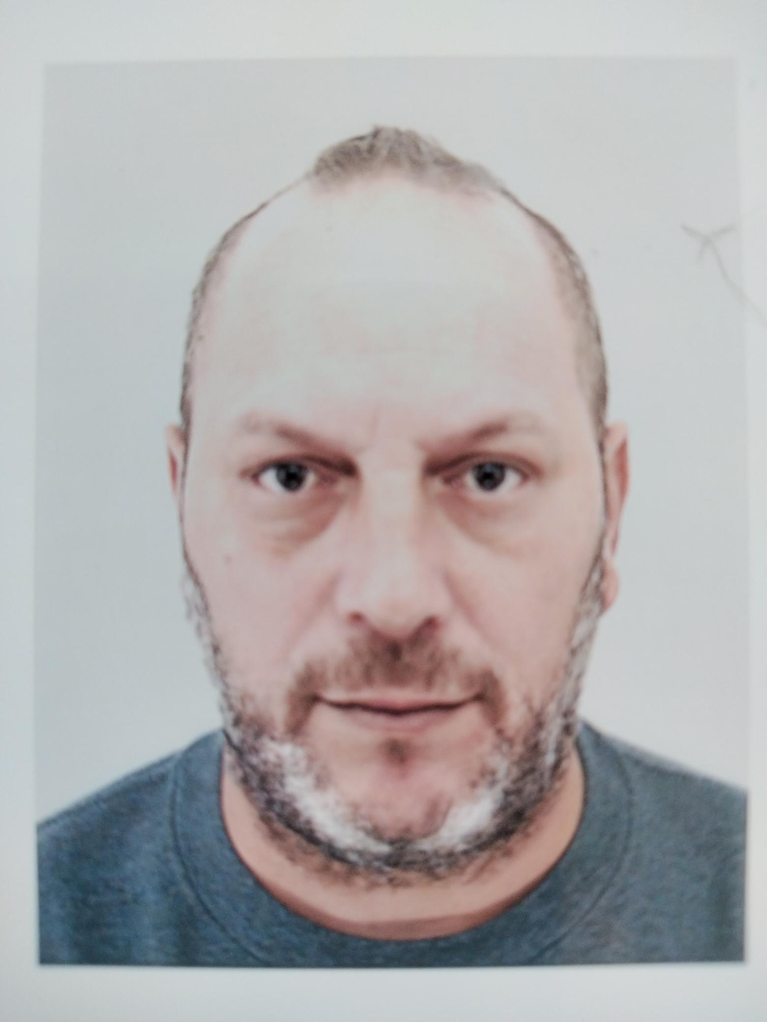 Chaker, 45 ans, Fouronnes