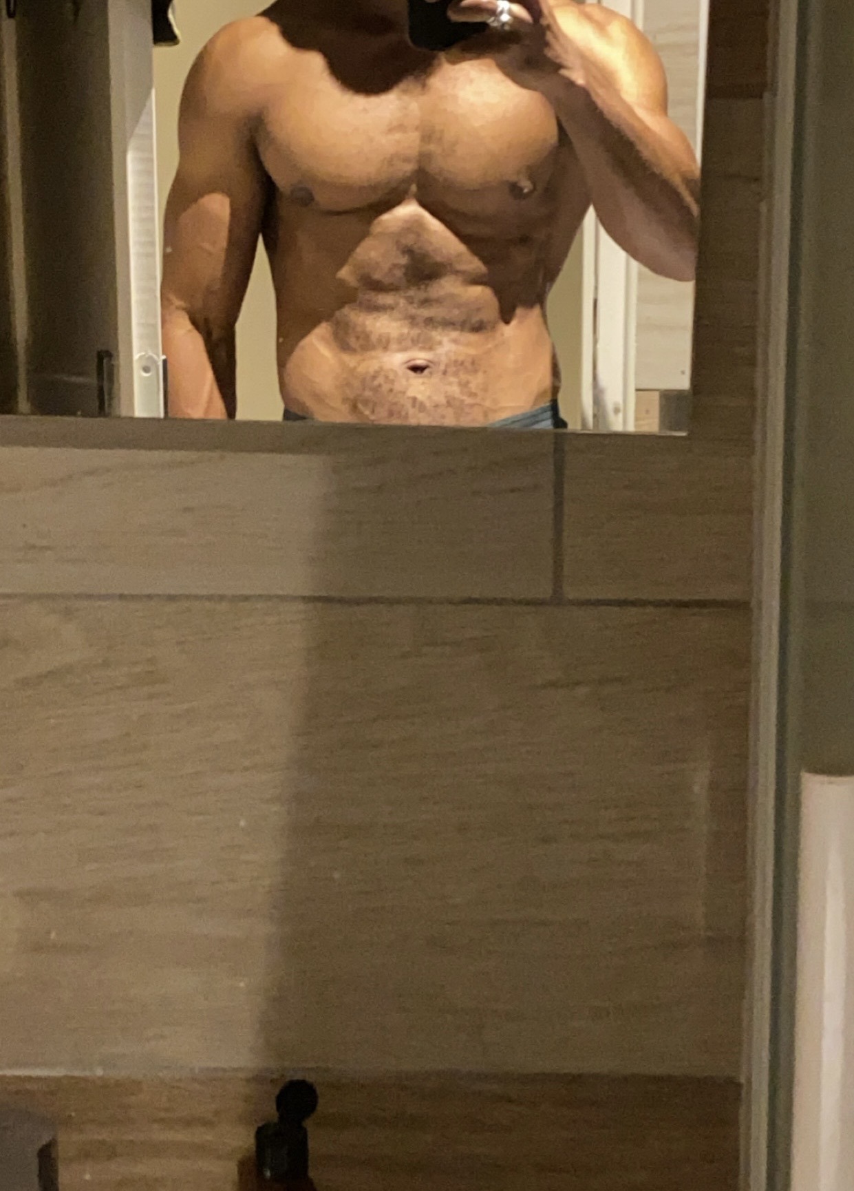 Anselmo, 25 ans, Tanlay