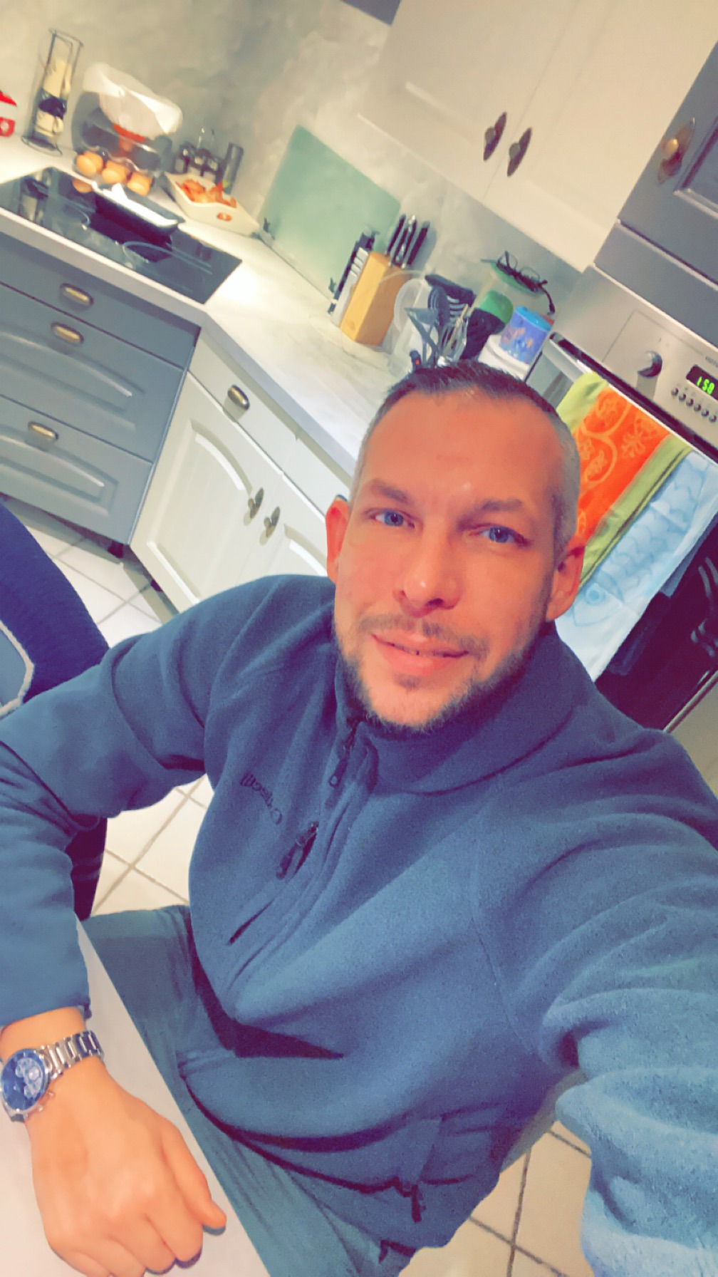 Sinai, 22 ans, Lichères-sur-Yonne
