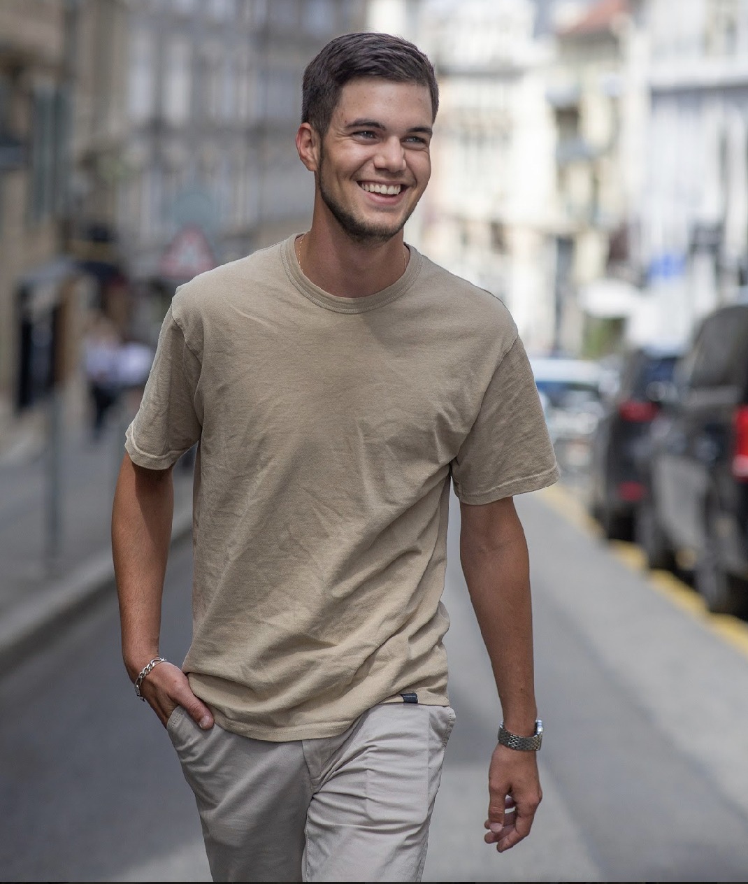 Theos, 22 ans, Saint-Georges-sur-Baulche