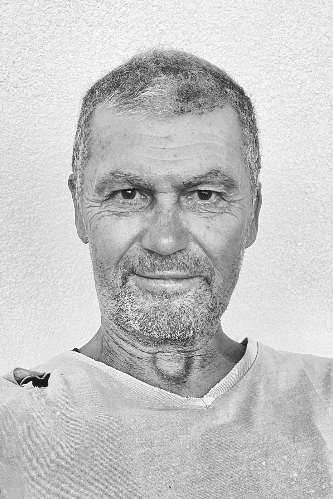 Montana, 45 ans, Chamvres